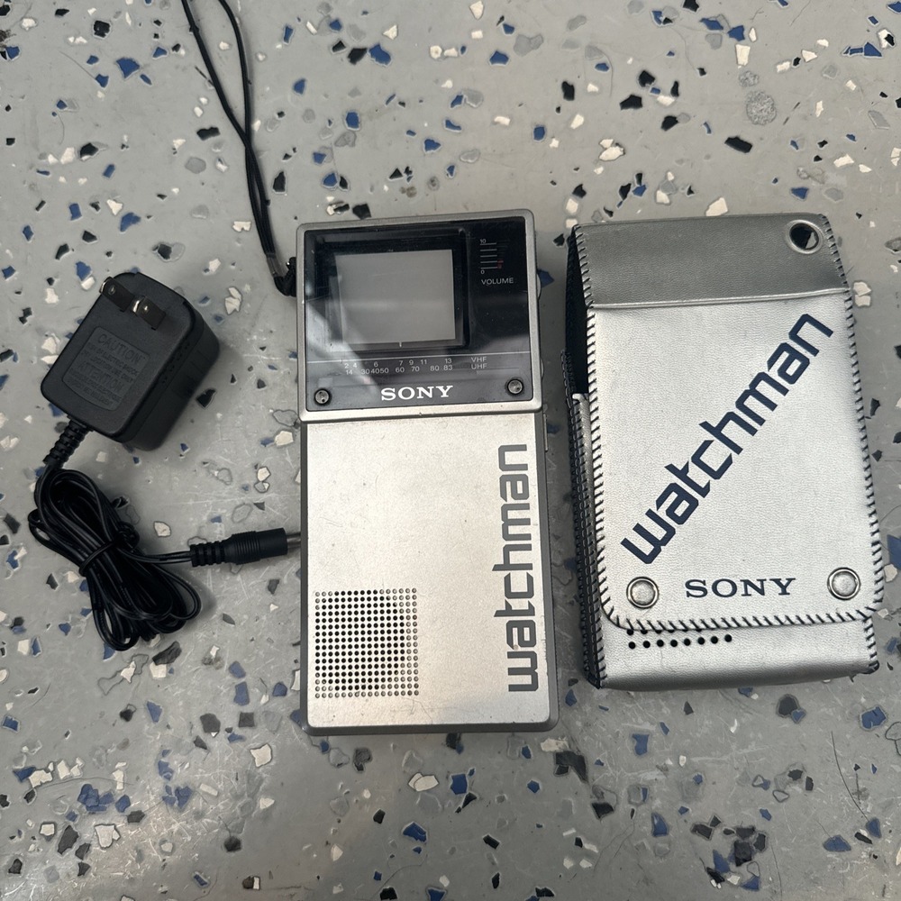 Sony Watchman 1980's FD-20A 2" UHF- VHF Television VERY CLEAN (tested)
